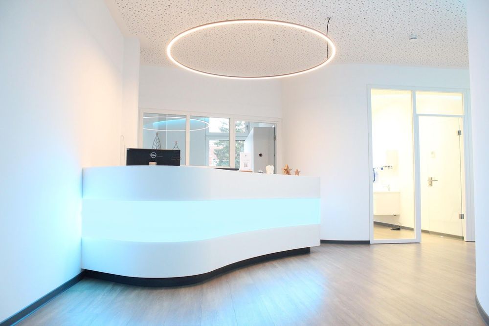 Empfang bissig. Fachpraxis für Kieferorthopädie